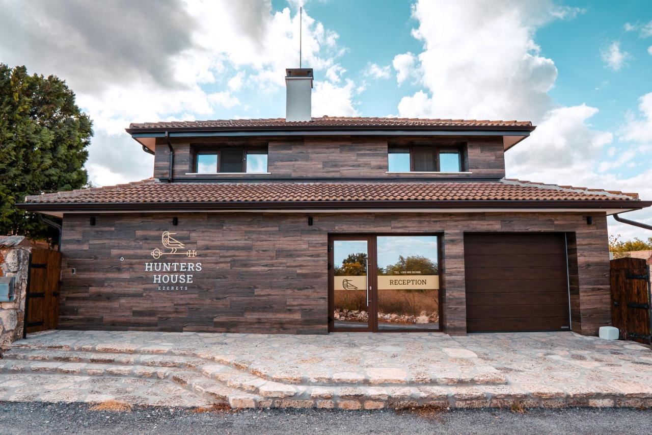 Hotel Hunters House Ezerets Exterior foto